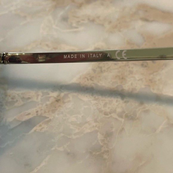 Chanel Gold Mirror Aviator Sunglasses. Excellent like new condition. - Picture 8 of 12